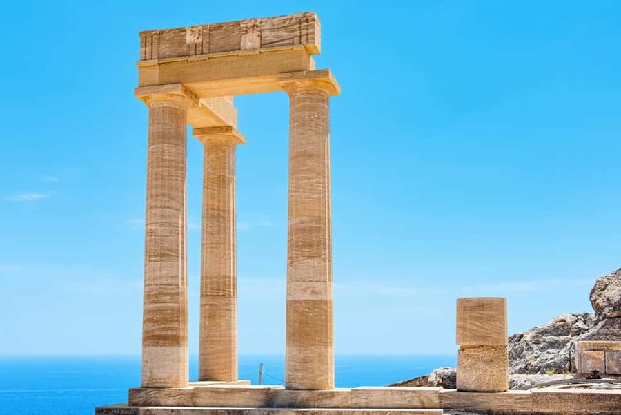 Lindos Acropolis Self-Guided Tour with 3D & Audio (No entry) - What the tour is actually showing: Athena, a Pan-Hellenic shrine, and 3rd-century BC context
