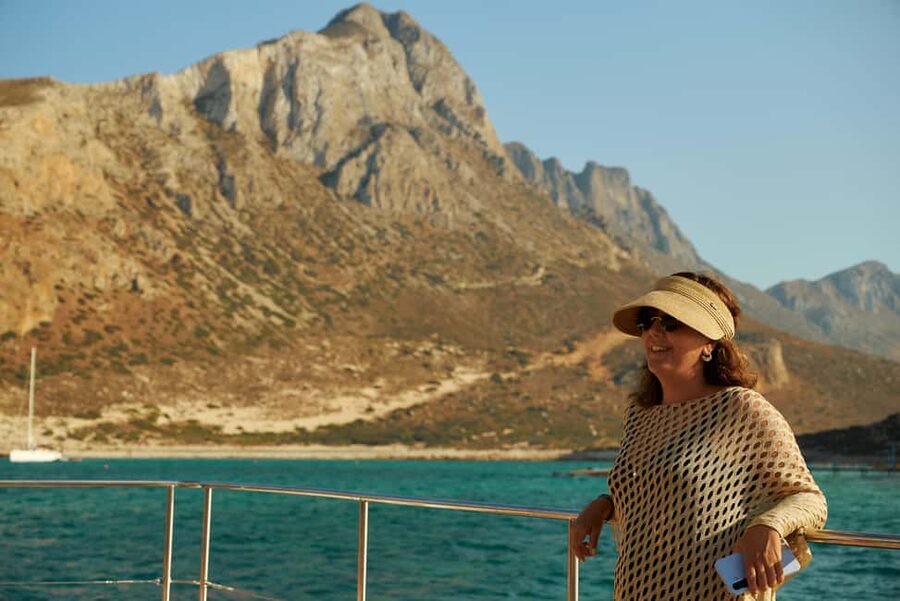 Luxury Catamaran to Balos: Sunset, Snacks, Drinks & Transfer - Comfort vs VIP: which ticket makes sense for you?
