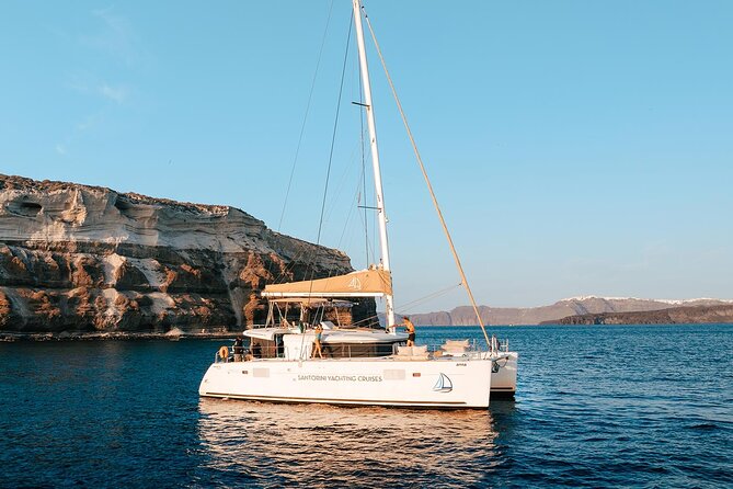 Luxury Santorini Sunset Cruise: Dinner, BBQ, Open Bar, Transfers - The sunset return to Vlychada: your payoff hour