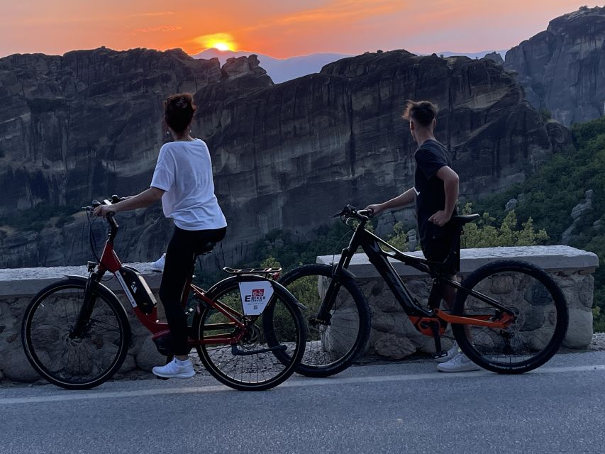 Meteora: E-Bike Epic Sunset Tour With Local Guide & Drink - Meeting at Trikalon 21: bikes, helmets, and getting set up fast