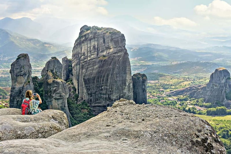 Meteora: Half-Day Meteora Monasteries Small Group Tour - Visiting inside 3 monasteries without feeling rushed