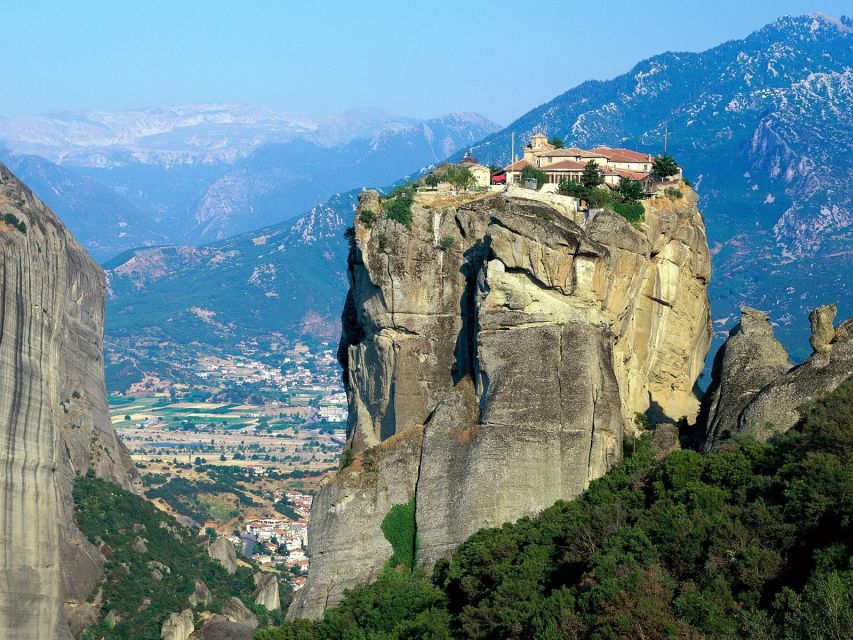 Meteora Monasteries Tour from Athens - Up to Three Meteora Monasteries on Rock Pillars