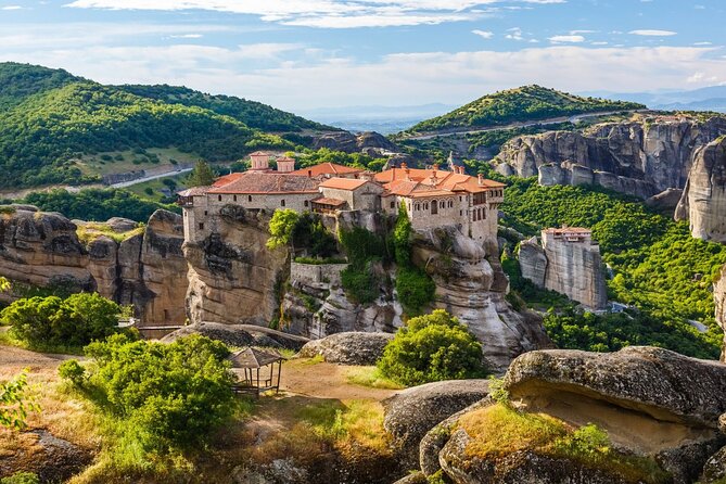Meteora: Morning Half Day Sightseeing and Monasteries Tour - A half-day that actually covers all the big Meteora sights