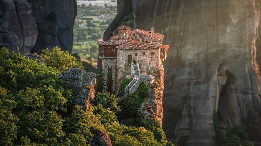 Meteora: Morning Monasteries Tour with Photo Stops - Meteora monasteries for your time: what $34 buys in real terms