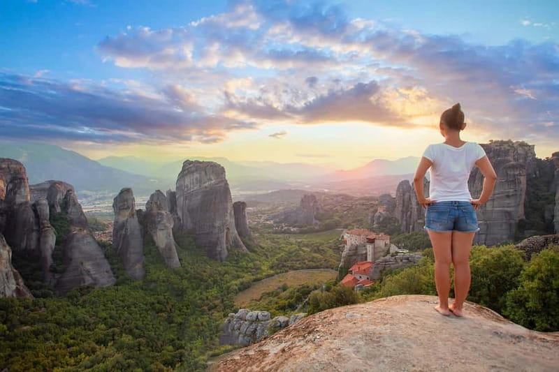 Meteora: Sunset Small Size Tour with Monasteries & Caves - Pickup, minibus ride, and what a 270-minute tour really means