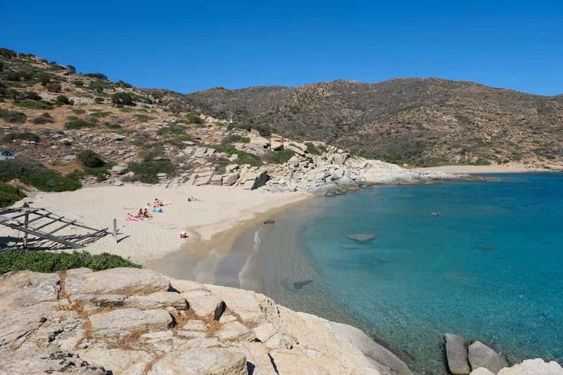 Milopotas: Best Beaches Boat Cruise with Snorkeling - The small-group factor, and why the guide matters