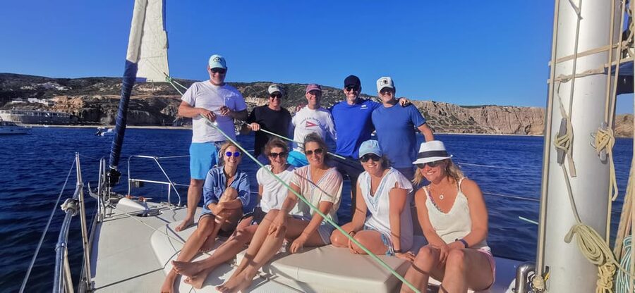 Milos: Full-Day Sailboat Cruise with Food and Open Bar - Food and Open Bar: Breakfast, Lunch, Beer, and Wine