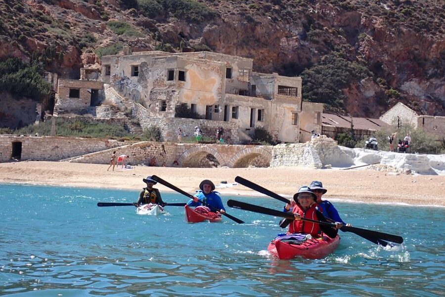 Milos: Guided Kayaking Trip with Snorkelling & Lunch - Lunch on a Quiet Beach: When Food Actually Fits the Day