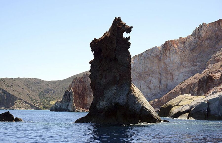 Milos: Milos and Polyaigos Snorkeling and SUP Cruise - Food, Drinks, and the All-Day Comfort Factor