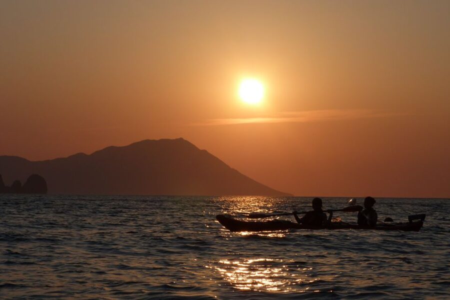 Milos: Sea Kayaking Trip at Sunset with Snack - Key things to know before you go