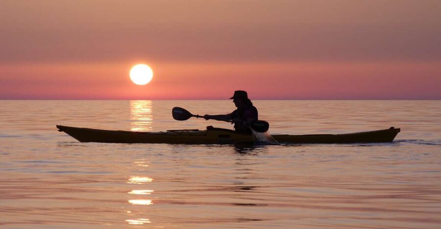 Milos: Sea Kayaking Trip at Sunset with Snack - Snack, photos, and the little details that make it easier