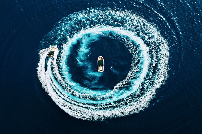 ❖ Milos: Small Group Yacht Tour—Kleftiko Sarakiniko Poliegos - Why this Milos speedboat loop fits so well into 5 hours