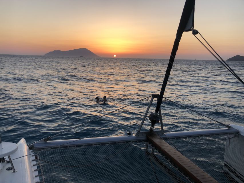 Milos: Sunset Catamaran Cruise with Kleftiko Visit - Why this sunset catamaran works so well for Milos