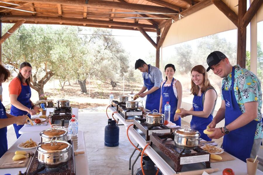 Moires: Cooking Class and Olive Oil Tasting at a Family Farm - Your 4-hour plan: cooking from start to finish