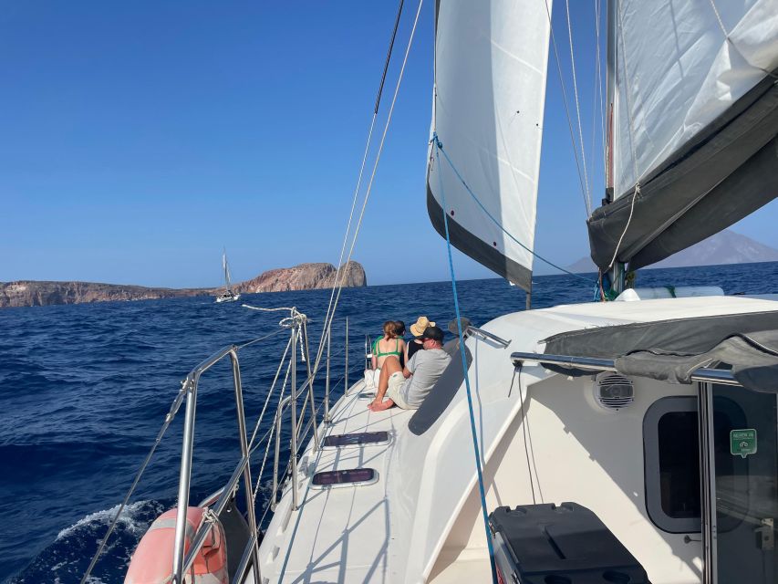 Morning cruise to Kleftiko: Half day once in a lifetime trip - Getting on board: meeting outside Captain Black in Adamas