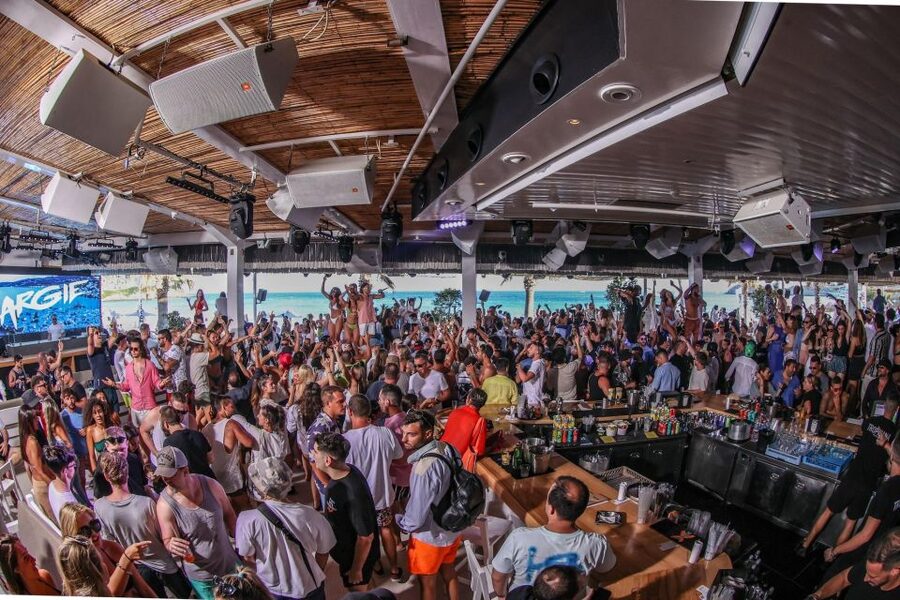 Mykonos: Best Beach Clubs Crawl Day Party - How long you’ll stay at each club, and why that pacing works