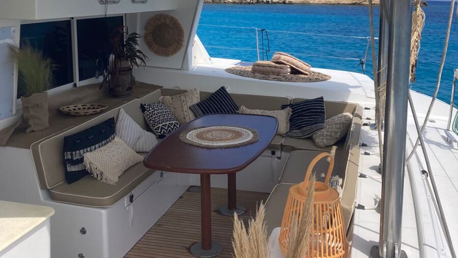 Mykonos: Boho Experience Catamaran Cruise - The Sunset Experience: Rinia Dip, Then Afro-House and Downtempo Partying