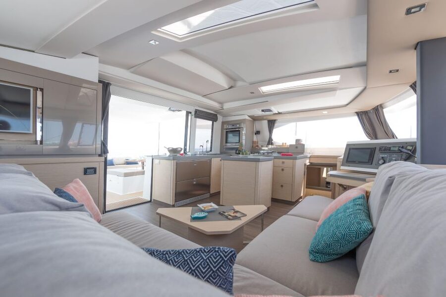 Mykonos: Catamaran Cruise with 3-Course Meal and Transfers - The Crew Makes It Go: Captains and Hosts People Mention by Name