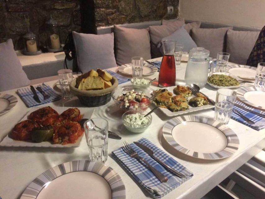 Mykonos: Cooking Class with Food and Wine - Getting picked up in time, then stepping into a home