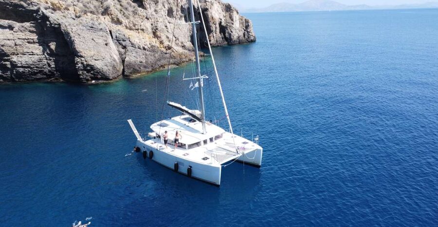 Mykonos: Full-Day Catamaran Cruise with Fresh Lunch - Lunch on Board: Seafood Pasta, Salads, Appetizers, and Drinks