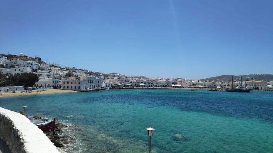 Mykonos: Highlights Walking Tour with a Local - Matoyianni Street: where the walk turns into choices