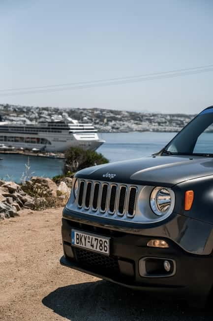 Mykonos: Private Island Tour with local guide -Jeep Renegade - North-coast realism: choosing between famous and peaceful