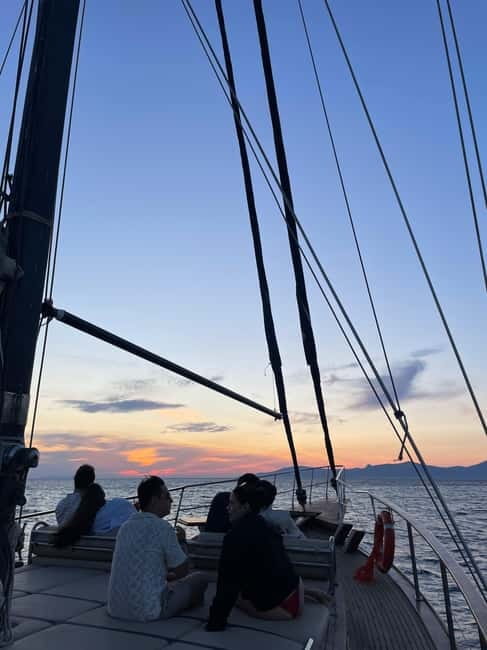 Mykonos: Sunset Boat Cruise with Light Dinner & Drinks - Quick Hits Before You Go