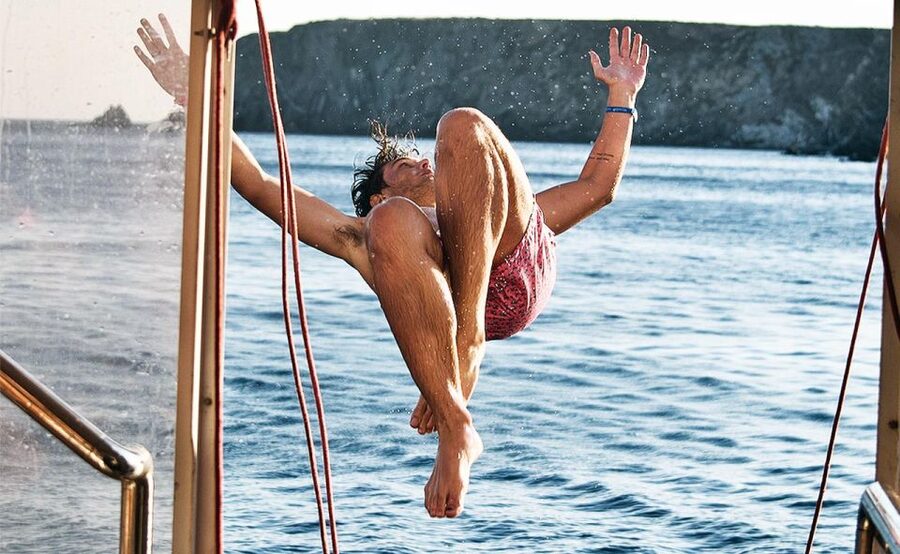Mykonos: Sunset Boat Party with Open Bar & Live DJ - Boarding at Mykonos Old Port: start here, not at your hotel