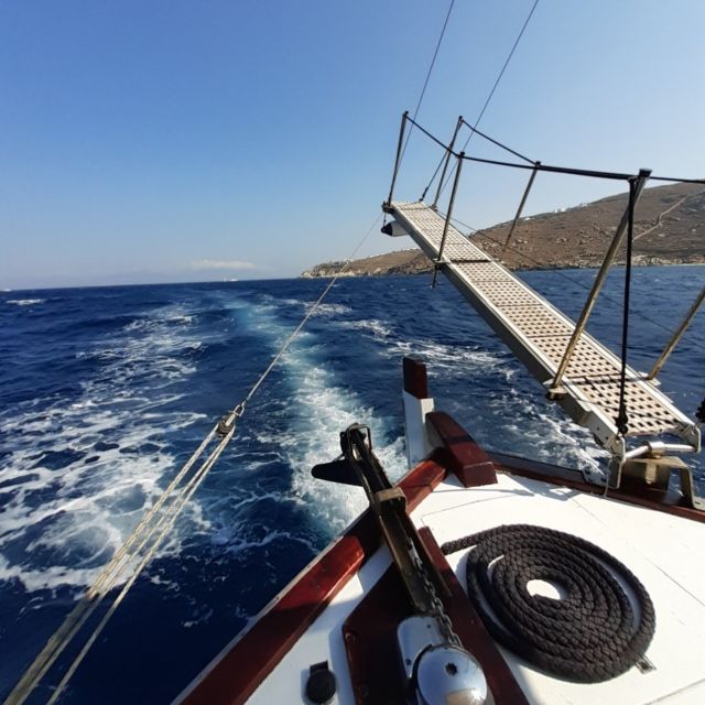 Mykonos: Sunset Boat Trip with Snacks and Drinks - How the itinerary feels hour by hour