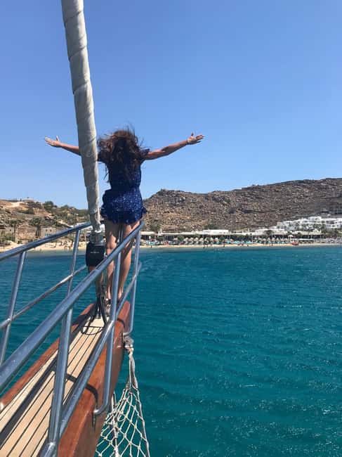 Mykonos: Sunset Sail Cruise to Rhenia, Beach Hopping, Dinner - Why a south-coast sail beats Mykonos chaos