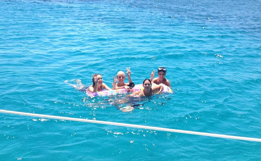 Mykonos: Sunset Sail Cruise to Rhenia, Beach Hopping, Dinner - Paradise to Ornos: the beach safari you do from the water