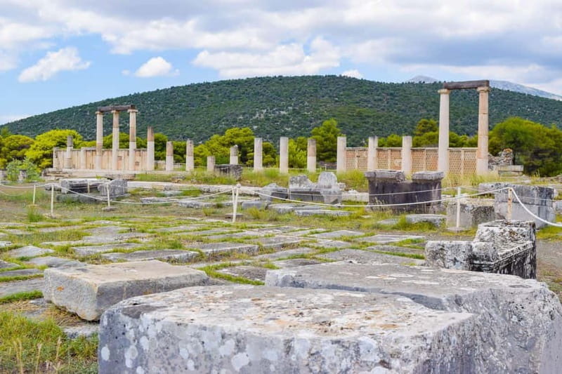 Nafplion: Mycenae and Epidaurus Day Tour - Mycenae’s Lions Gate, Cyclopean Walls, and the Power Display
