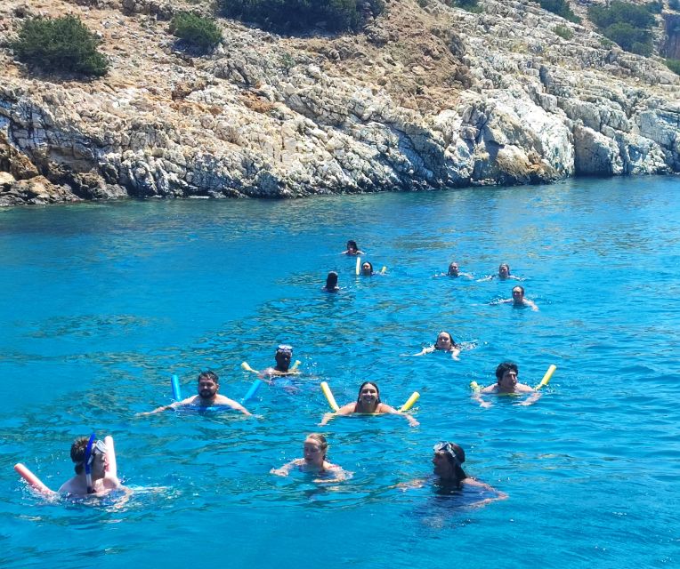 Naxos: Koufonissia and Rina Cave Boat Trip with BBQ - Rina Cave: how the cave swim works and what to do with your time inside