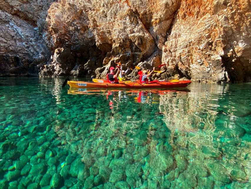 Naxos: Rhina Cave and Coastline Sea Kayaking Tour - Snacks and the optional tavern meal: what you actually eat on Naxos