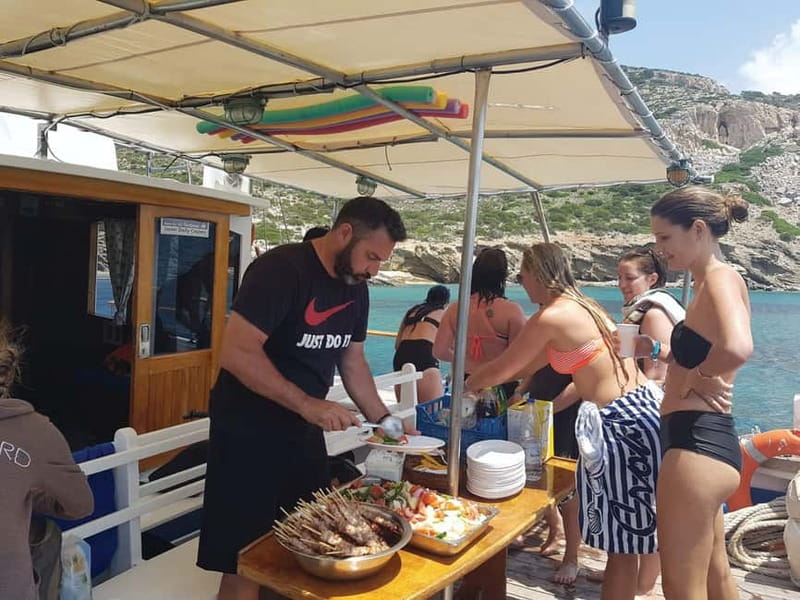 Naxos: Rina Cave-Koufonisi Cruise & Rina Cave Swim with BBQ - Ano Koufonisi island time: coffee, beaches, and quick exploring