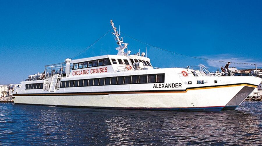 Naxos: Santorini Day Trip by Boat - Who this day trip fits best