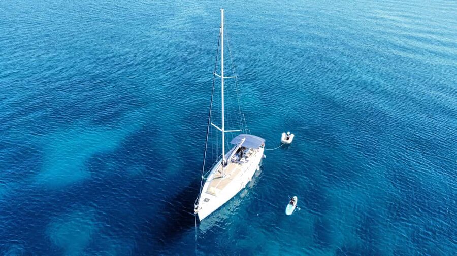 Naxos: Small Cyclades Sailing Trip with Lunch & Drinks - Snacks, lunch, and drinks on board: where the value actually shows