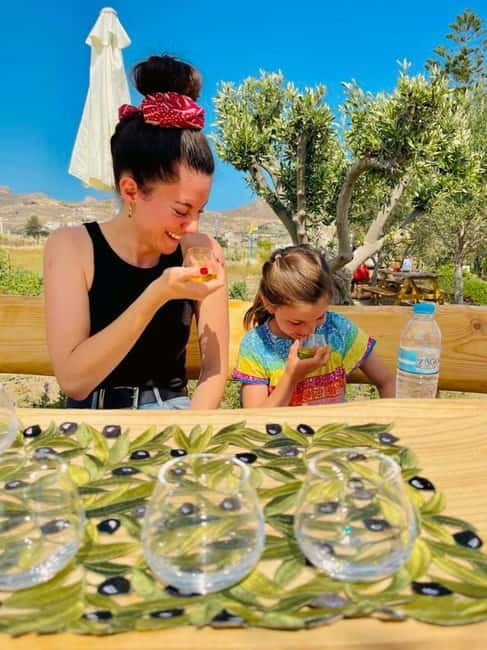 Naxos Town: Olive Oil Tasting & Baking in the Heart of Town - Who this works best for on Naxos