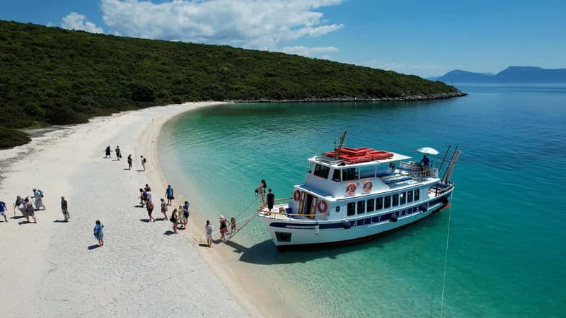 Nydri: Island Hopping Boat Cruise with Beach BBQ Lunch - Who should book this Nydri boat cruise