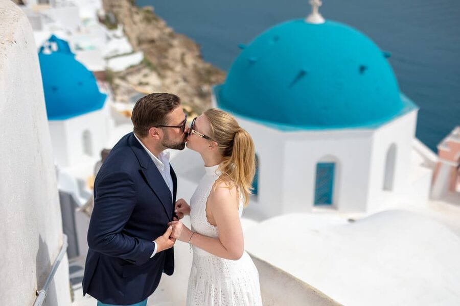 Oia: Couple photoshoot with 30 edited Photos - Key highlights you will care about