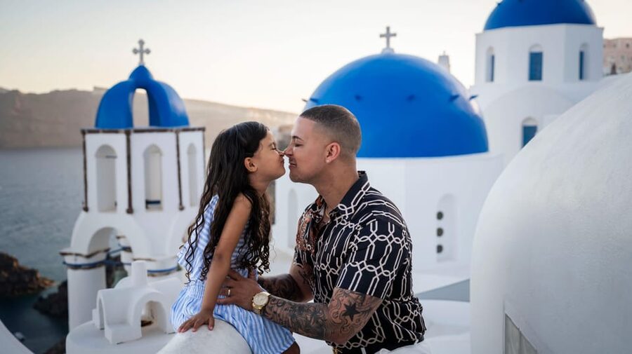 Oía: Santorini Professional Photoshoot with Edited Photos - What to Bring So the Shoot Stays Smooth