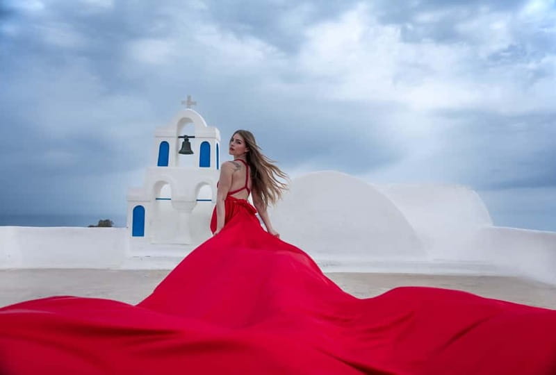 Oía: Santorini Professional Photoshoot with Edited Photos - Where You Start: Church Square Meets Camera Time