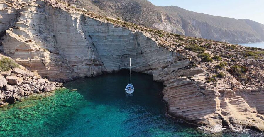 Paros Antiparos: Full-Day Boat Tour with Lunch & Drinks - Paros to Antiparos: what makes this day sail feel “premium”