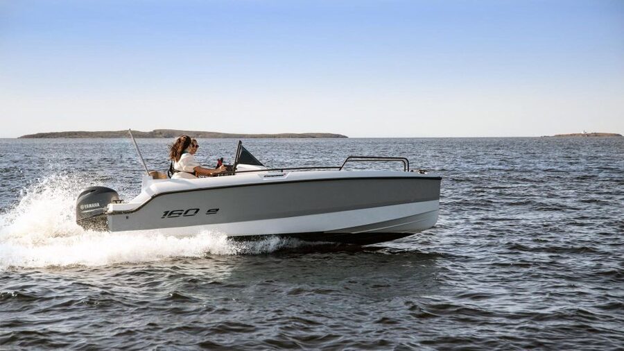 Paros: Full-Day New Modern Boat Rental with Self-Driving - Weather reality on a self-drive motorboat day