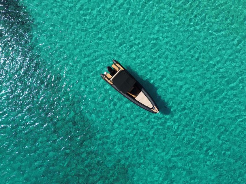 Paros: Sunset Boat Tour to Antiparos with Wine - The speedy ride: how the boat sets your expectations