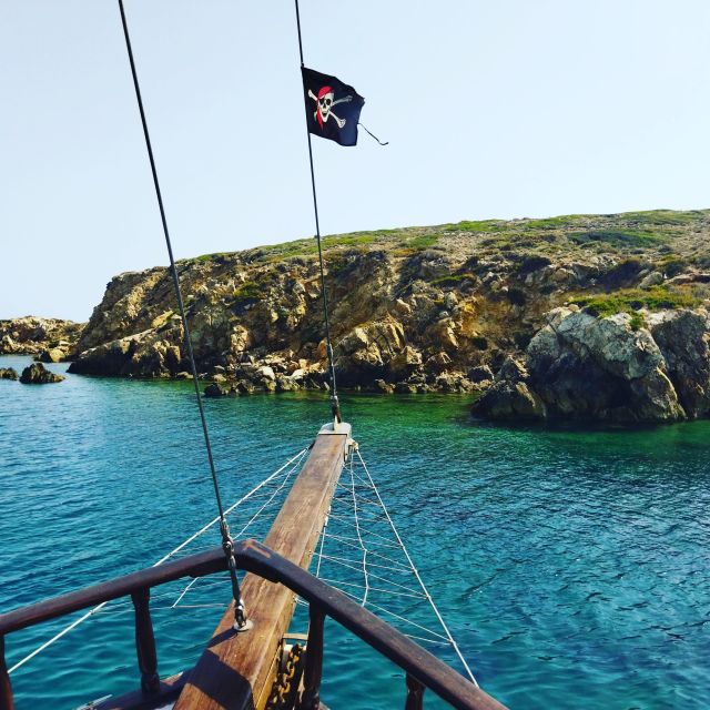Paros: Traditional Gulet Shared or Private Island Cruise - Logistics in Piso Livadi: simple, but plan for the paperwork