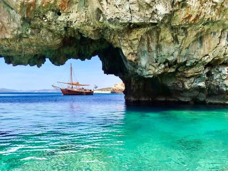 Pounta: A boat trip to the Pirate Cave - Cruise Time to Panteronisi and the First Real Water Break