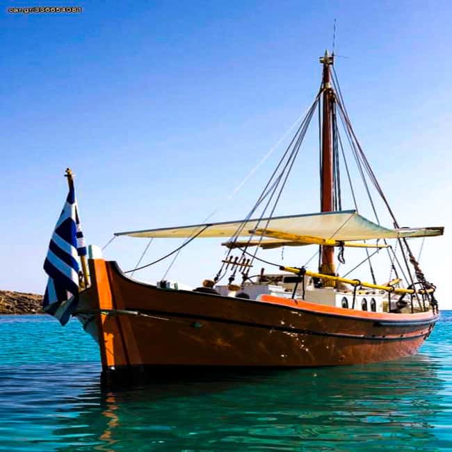 Pounta: A boat trip to the Pirate Cave - Setting Out From Eurodivers Paros, Meeting Inside Kaitas