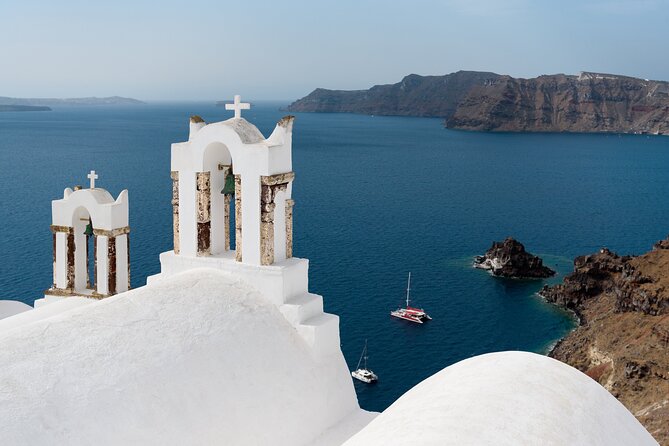Private Classic Santorini Panorama: Visit the most popular destinations! - Stop 4: Red Beach and the volcanic color show