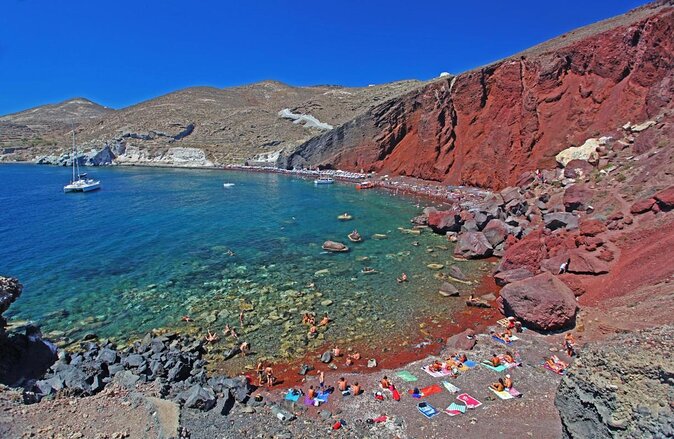 Private Customized Santorini Land Tour with a Local Driver - The route, stop by stop: Megalochori to Oia without the stress
